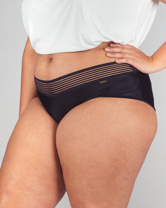 Luxe Boyleg Medium Flow-Undercovers ®️